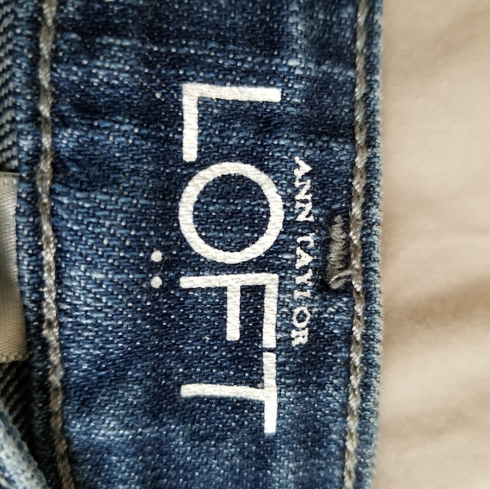 Ann Taylor loft size 10 skinny ankle jeans. - Picture 2 of 5